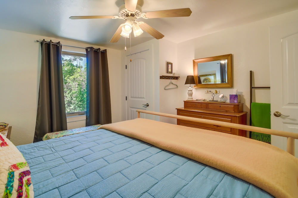 Payson Vacations - Strawberry Cabin Rental w/ Deck  Mountain Views! - Property Image 2