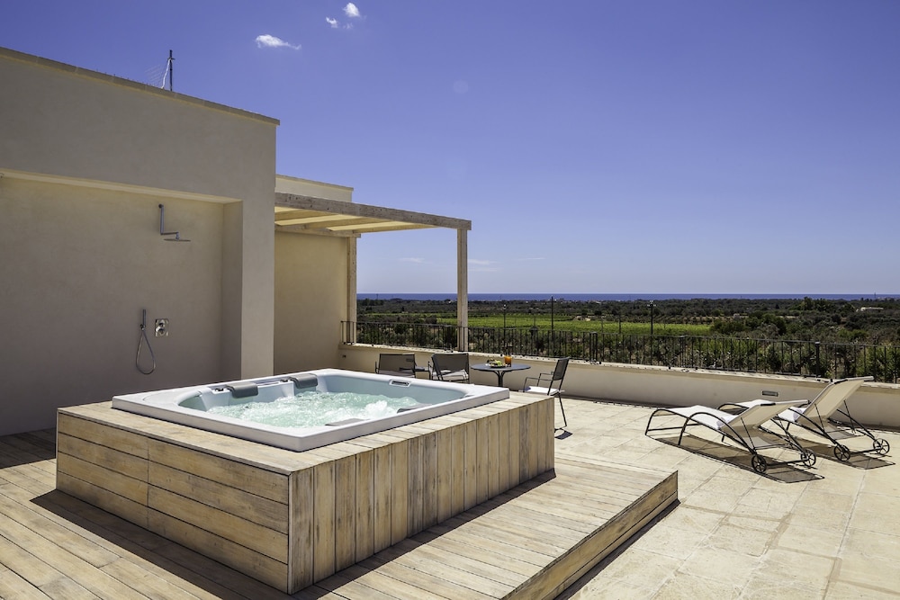 Tenuta Monticelli Bio Relais