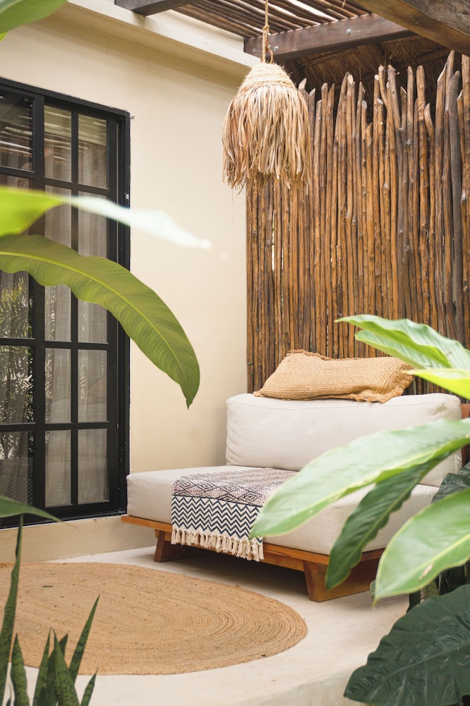 Padma Ha Retreats