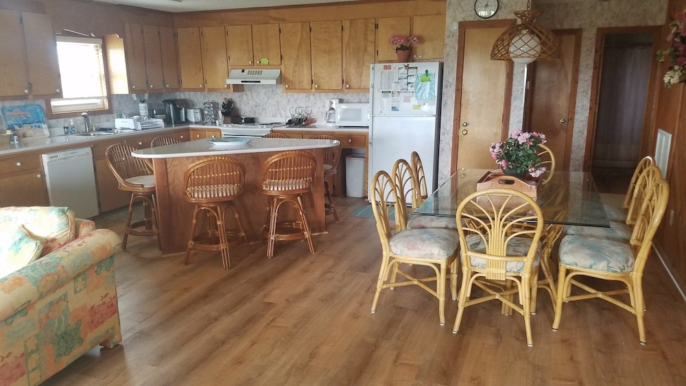 Aquamarine - Duplex - 4 Br Home