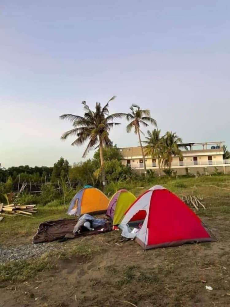 Asiong Beach Camp