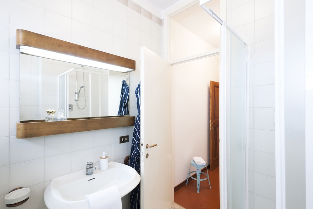 Villa Paola 10 by Marche Holiday Villas photo 2
