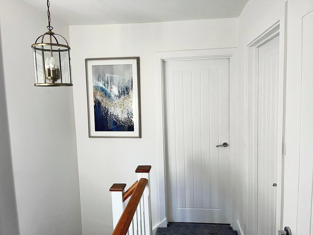 2br-central-15minwalktobeach-freeparking-wifi