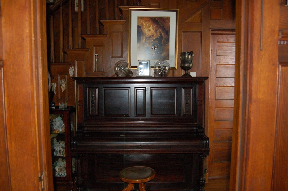 Mountain Laurel Inn