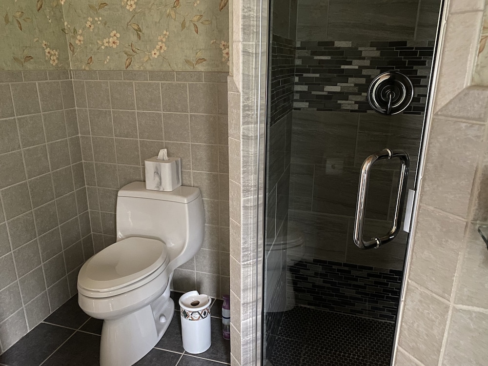 New Bern Vacations - Hanna House Bed  Breakfast - Property Image 31