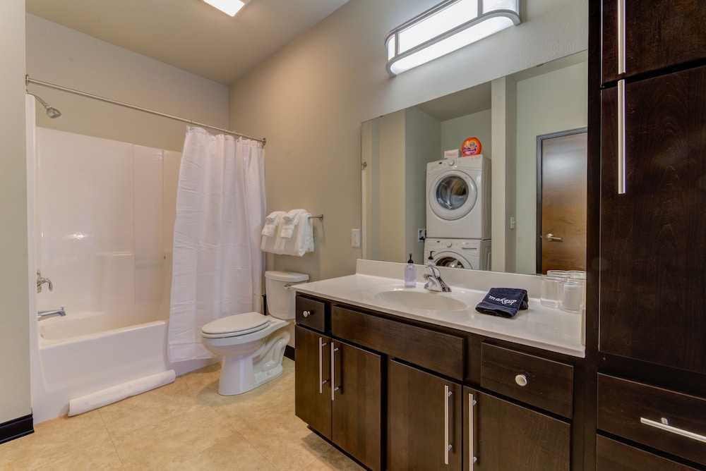 Milwaukee Vacations - Kasa Westown Milwaukee - Property Image 6