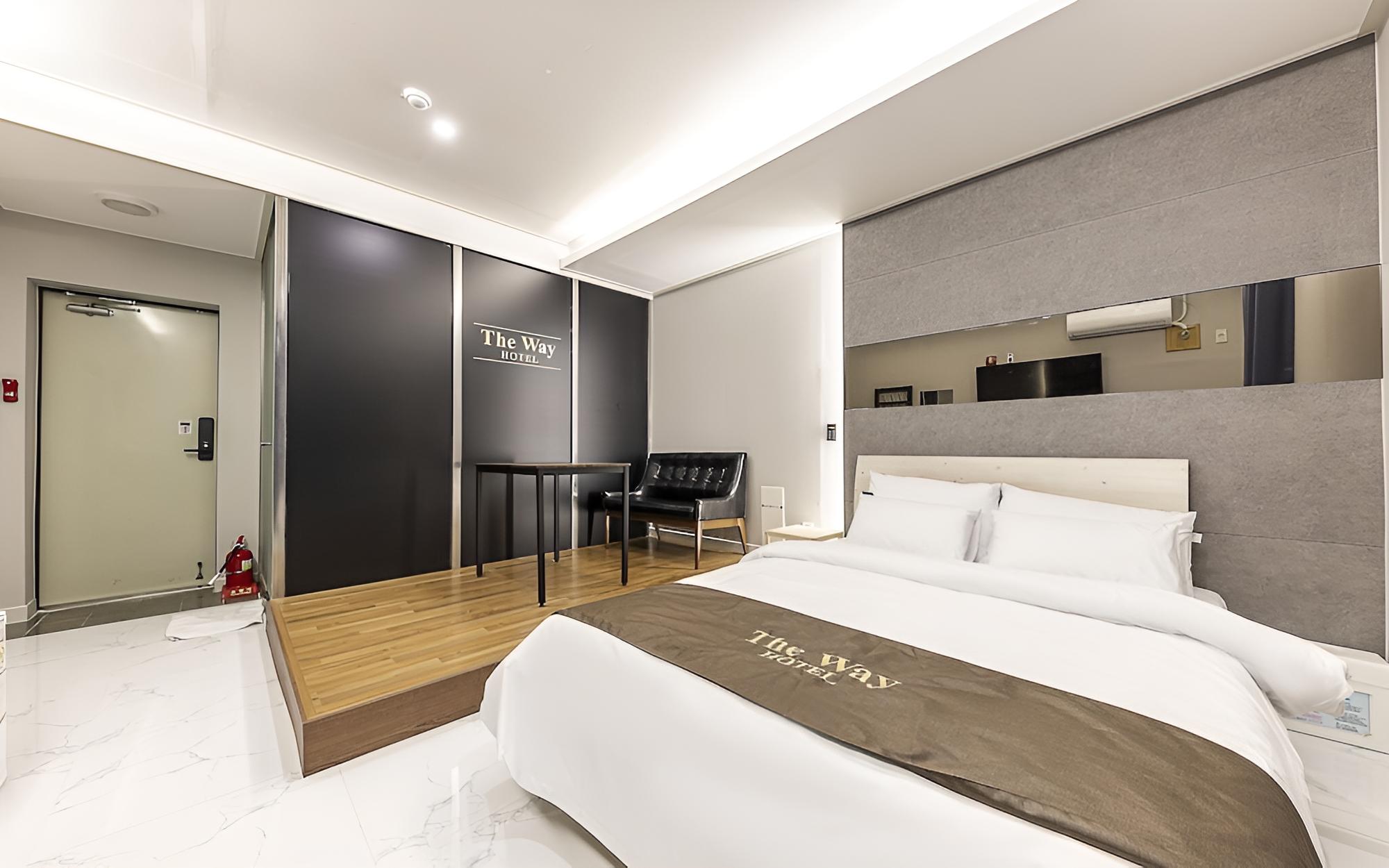 Iksan The Way Hotel