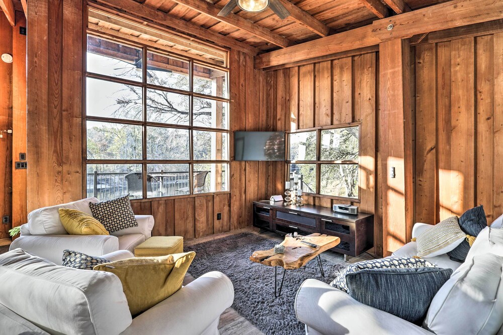 Renovated Fort White Retreat w/ River Access! - Property Image 19