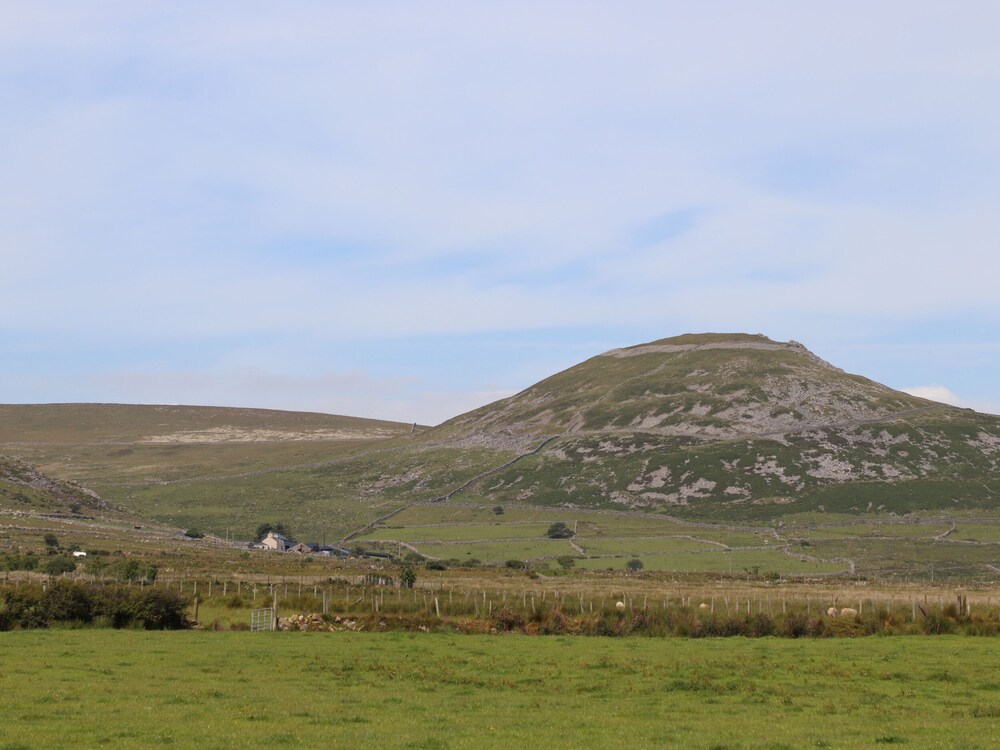 Cwm Ceiliog Annex
