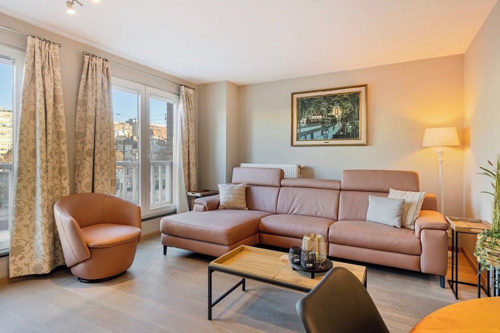 Apartment With 2 Rooms and Terrace