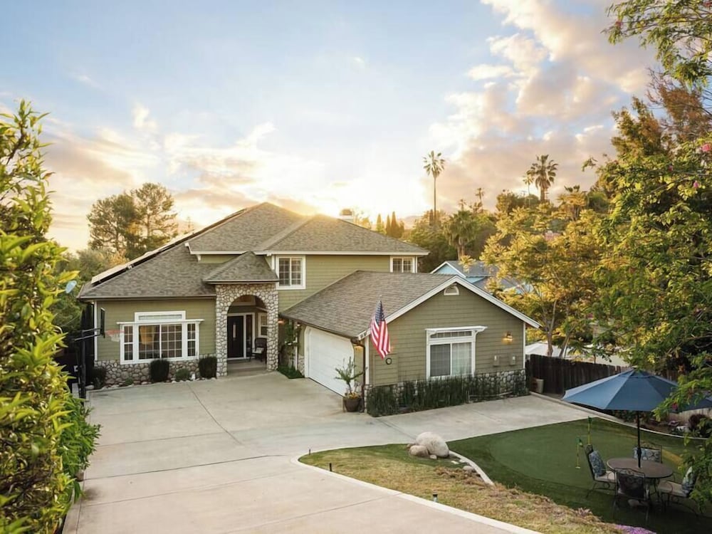 Luxury 5br 3 5ba w Pool Hot Tub