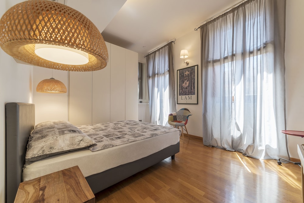 Piazza di Spagna Stylish Flat