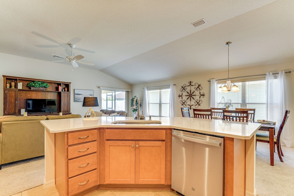 < 1 Mi to Brownwood Paddock Square: Home w/ Patio!, photo 10