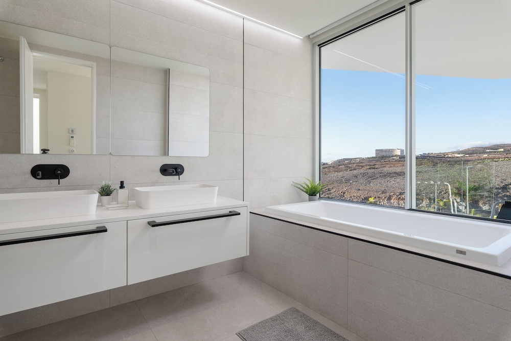 Villa Superior 1 - Casangular by Upper