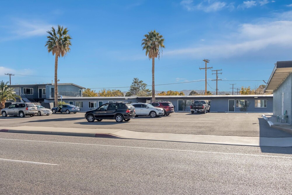 Suburban Studios Ridgecrest near China Lake Naval Station