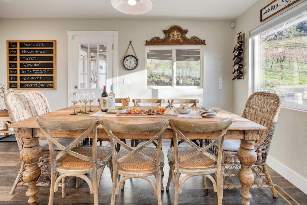 Luxury Wine Country Haven Vineyard Views Near Top Wineries Adelaida Farmhouse