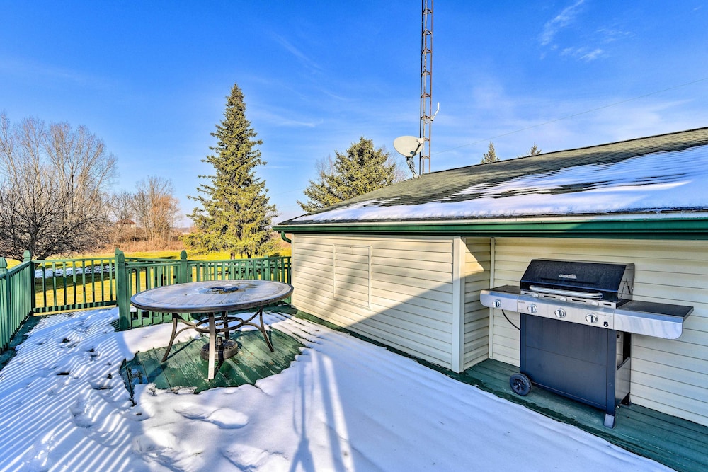 Cozy Cass City Retreat w/ Spacious Deck! - Property Image 8