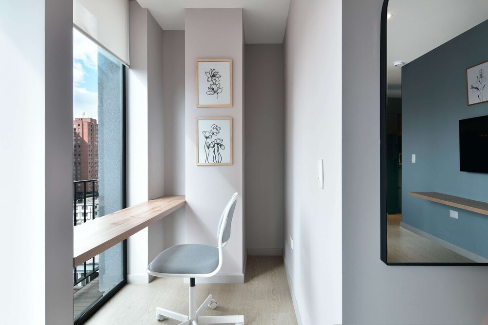 w Spectacular Loft w Balcony in El Nogal