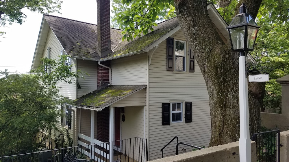 Wilmington Vacations - The Inn at Montchanin Village, a Historic Hotel of America - Property Image 88