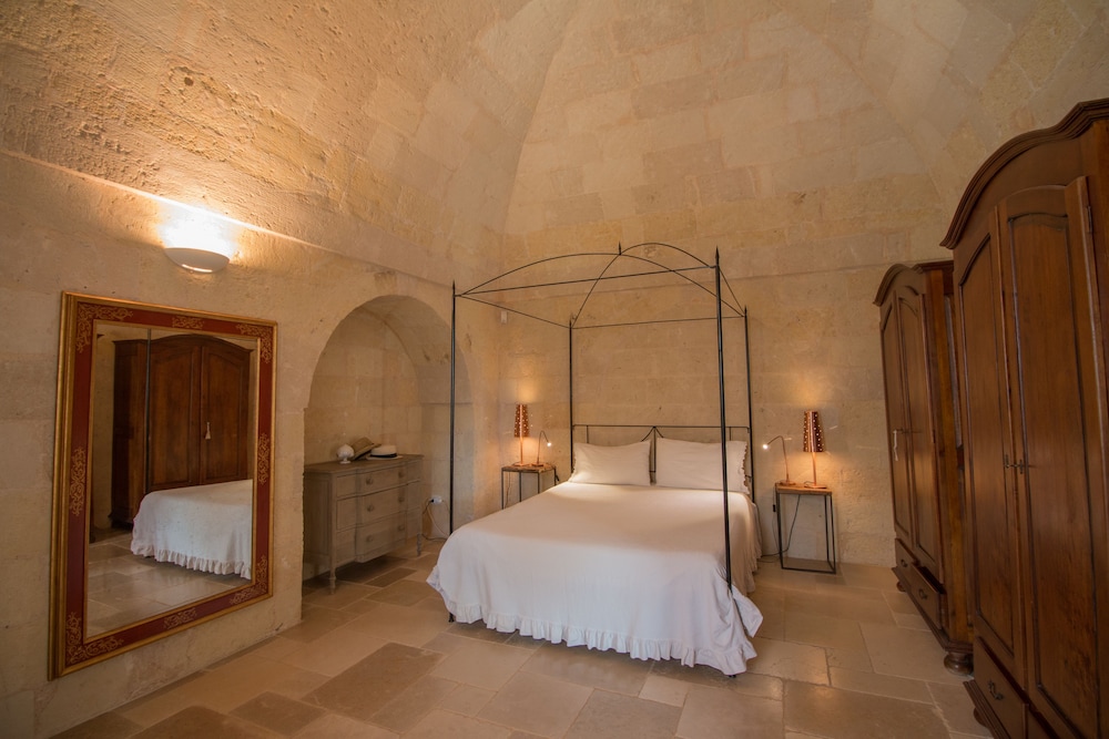 Casale Boara en Mottola — hotel room