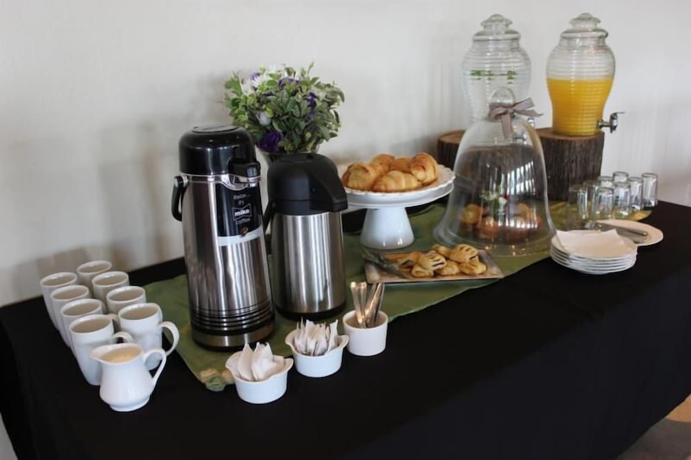 La Vue Guest Lodge and Function Venue
