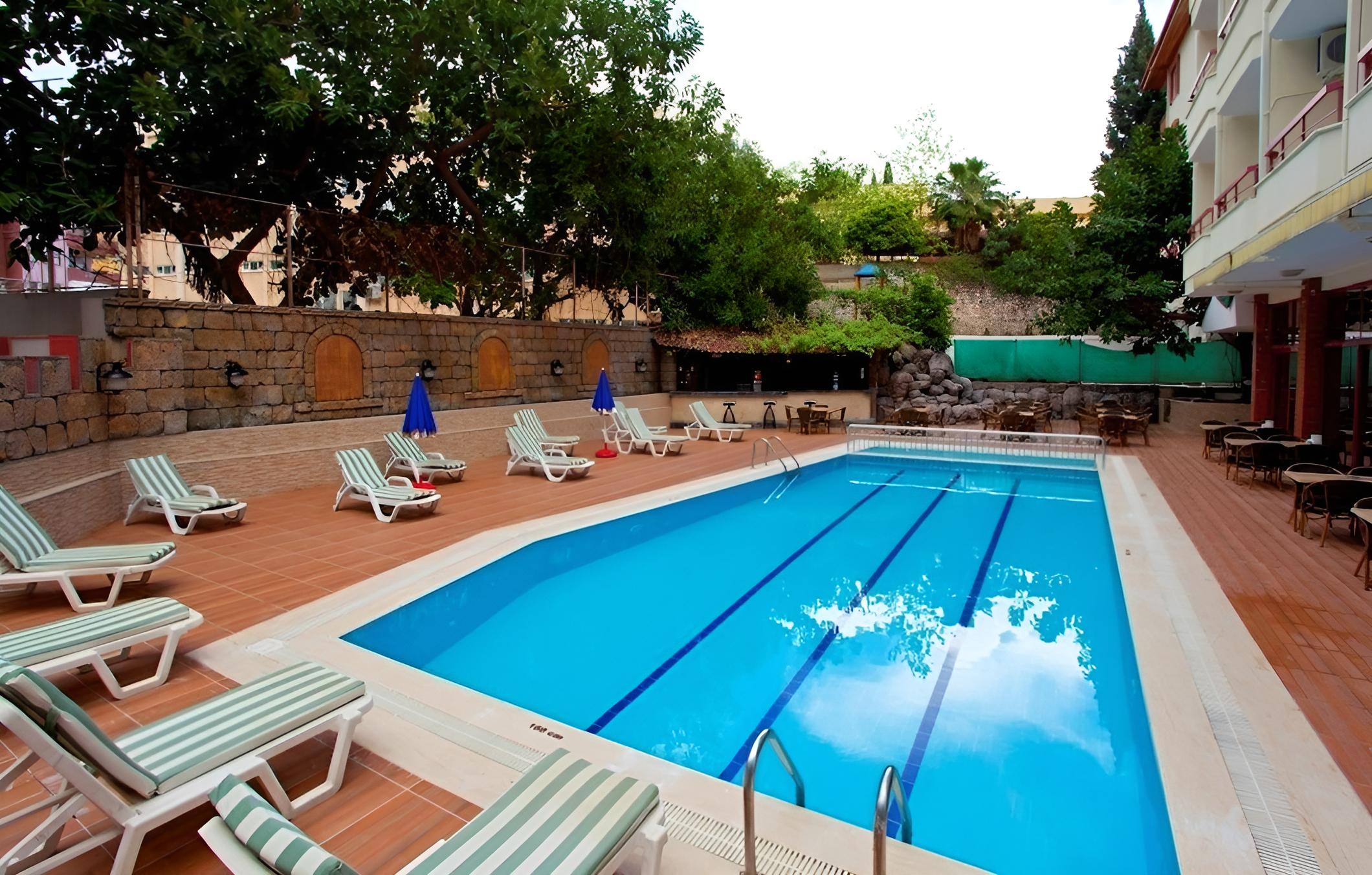 swimming pool