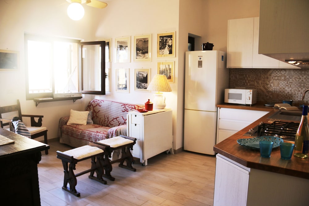 Casa Elena 3 Bedrooms Apartment in Alghero view 4