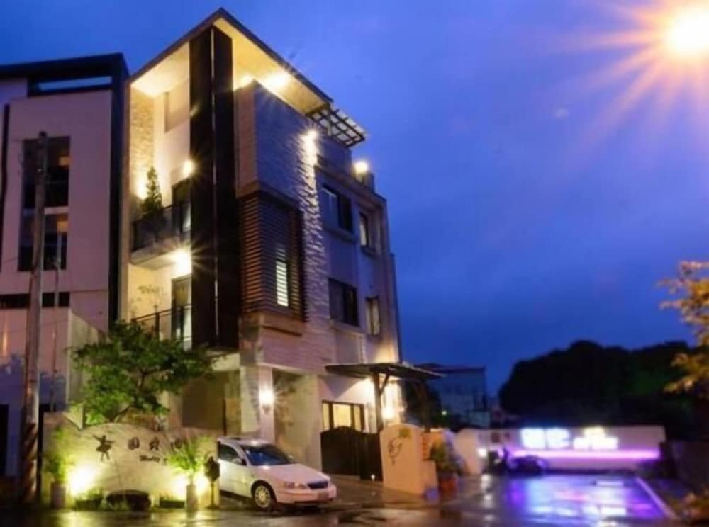 Puli Waltz Villa