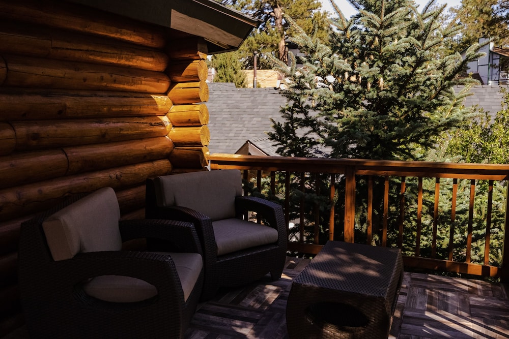 Embers Lodge and Cabins