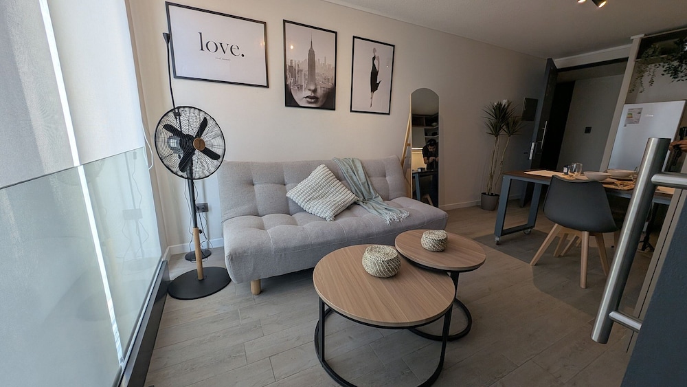 Santa Elvira Apartments