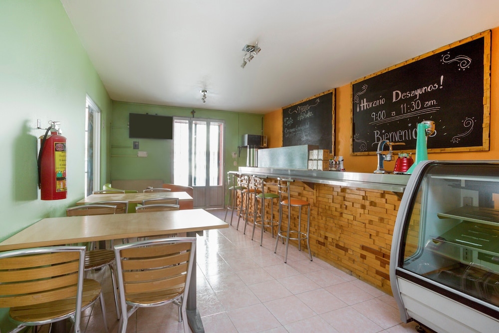 Hotel OYO Hotel Montes, Atlixco - Image 1