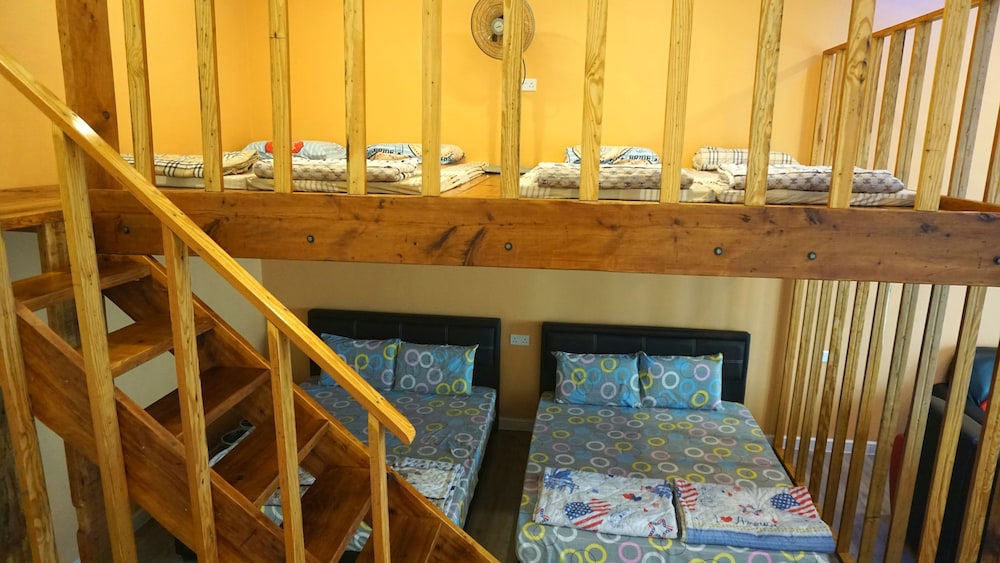 Kukup Xiang Holiday Home