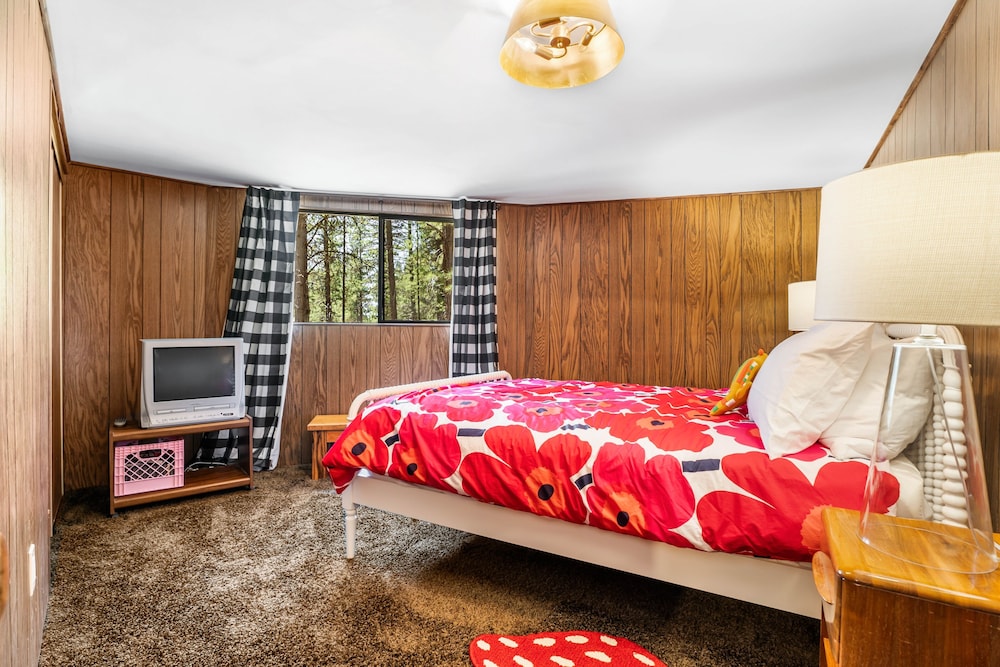 Carousel House 2 Bedroom Home