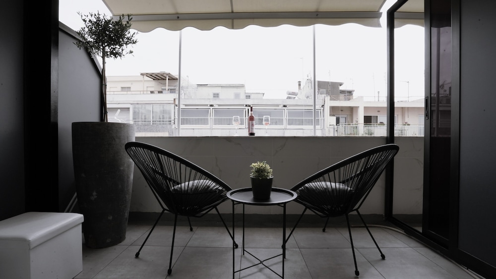 Luxury Suites with JACUZZI by Sea&theCity