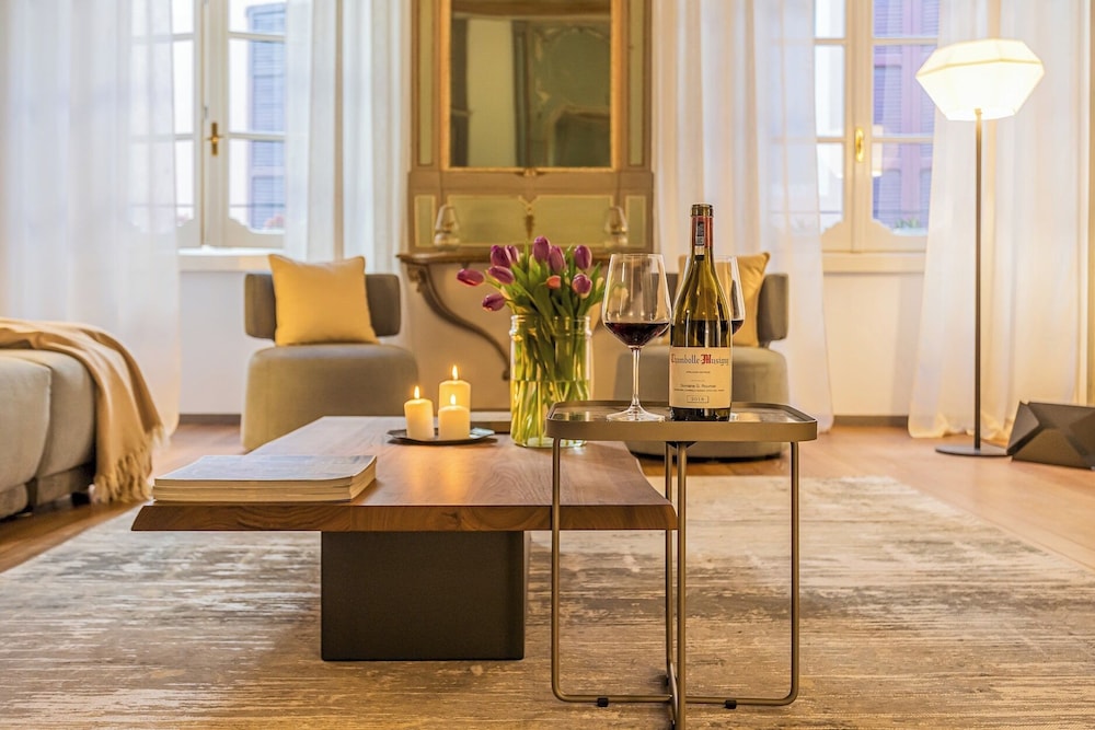 Rovelli 41 by Rent all Como