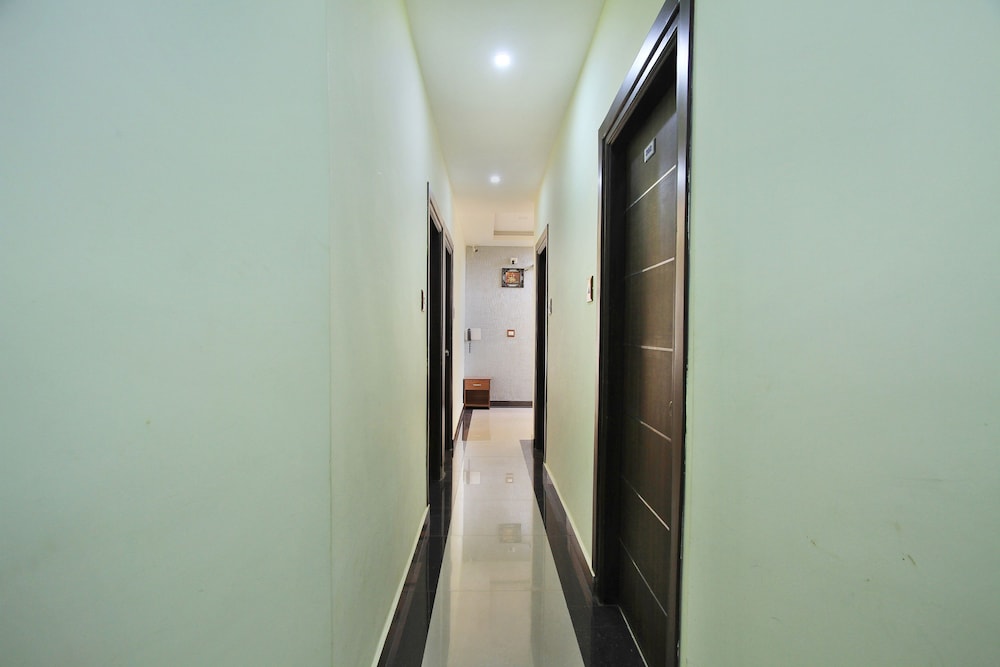 OYO 9583 Hotel Qinn