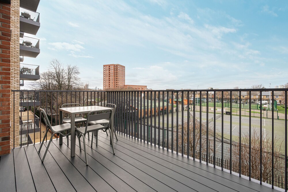 Modern Apartment in North London