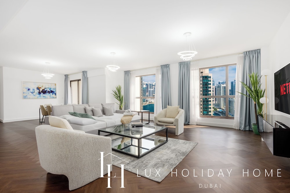 LUX The JBR Central Suite