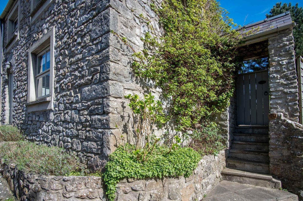 Fern Cottage - 2 Bedroom Cottage - St Florence