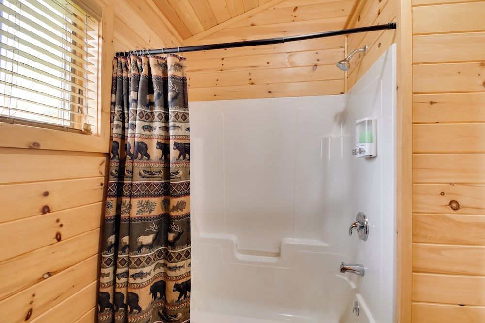 Lakefront Relaxation & Adventure: Sodus Bay Cabin