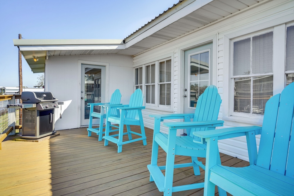 1 Mi to Cypremort Point: Waterfront Gem w/ Dock!