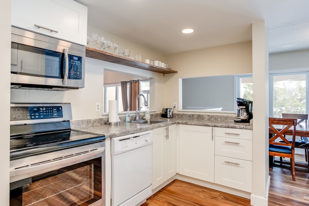 Wintergreen Condos