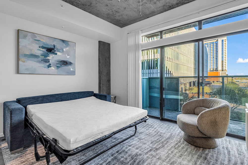 Phoenix Urban Luxury Escape