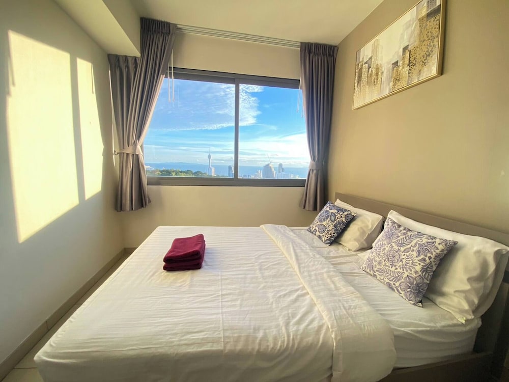 Sea View High Floor 2 Bed Room-excellent Location