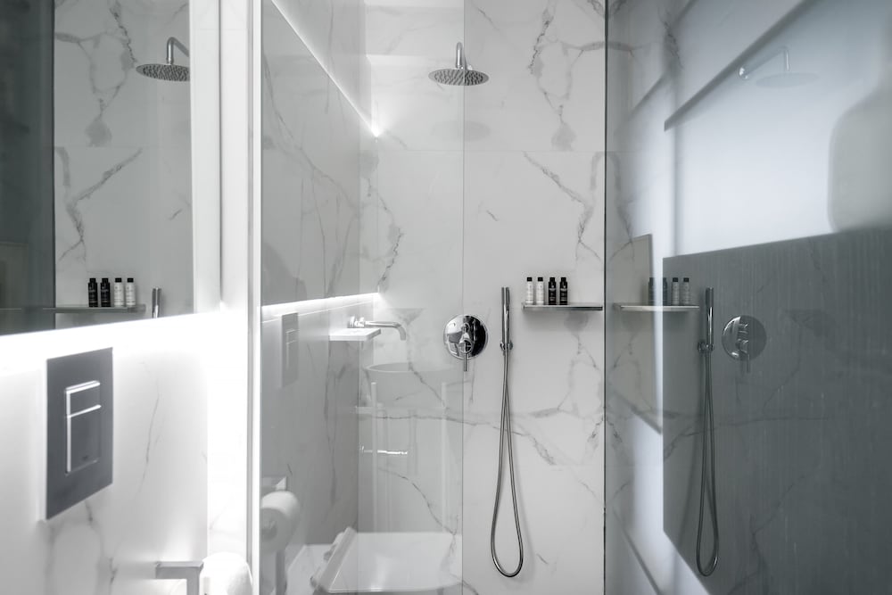Elysan Urban Stays