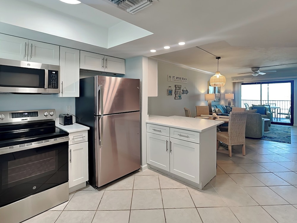 Seaside 3 by Distinctive Beach Rentals