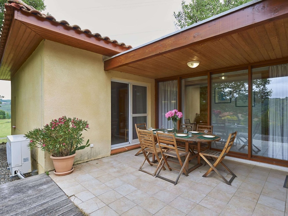 Pet-friendly Home w/ Garden