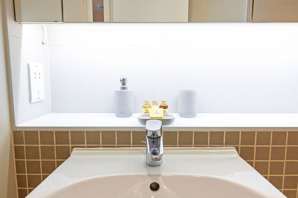 Accomodo London Southbank - Spacious & Elegant Apartments near Big Ben & London Eye