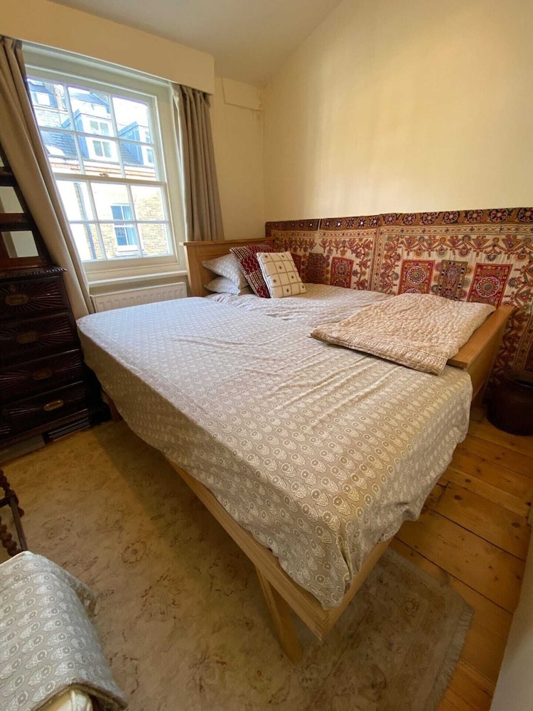 Beautifully Curated 2BD Flat Tyburnia, London!