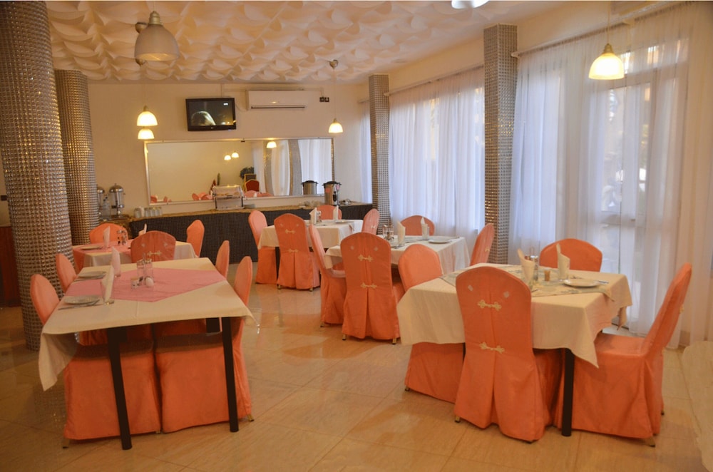 Ouagadougou Vacations - Hotel Palm Beach - Property Image 7